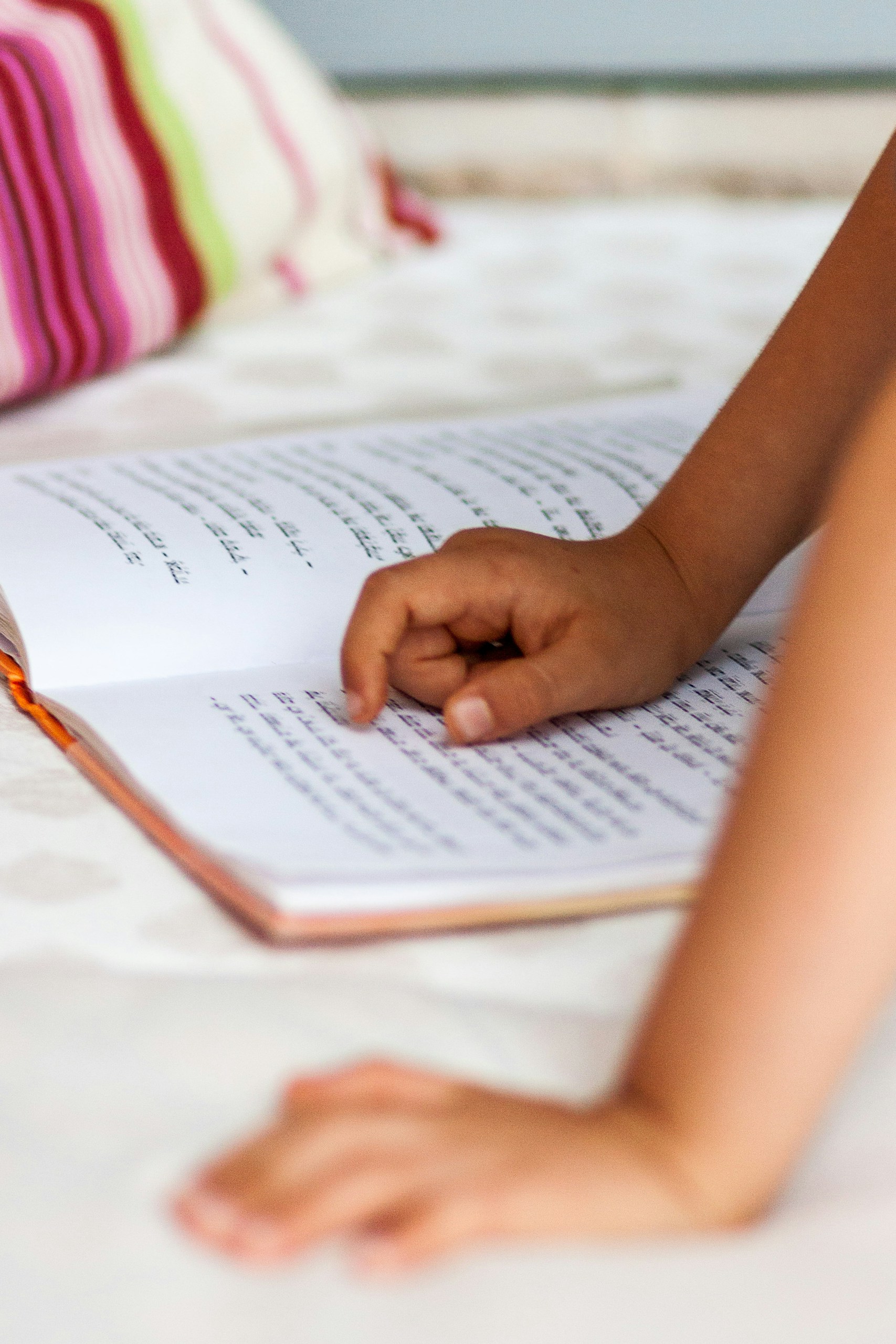 Reading a book in Hebrew